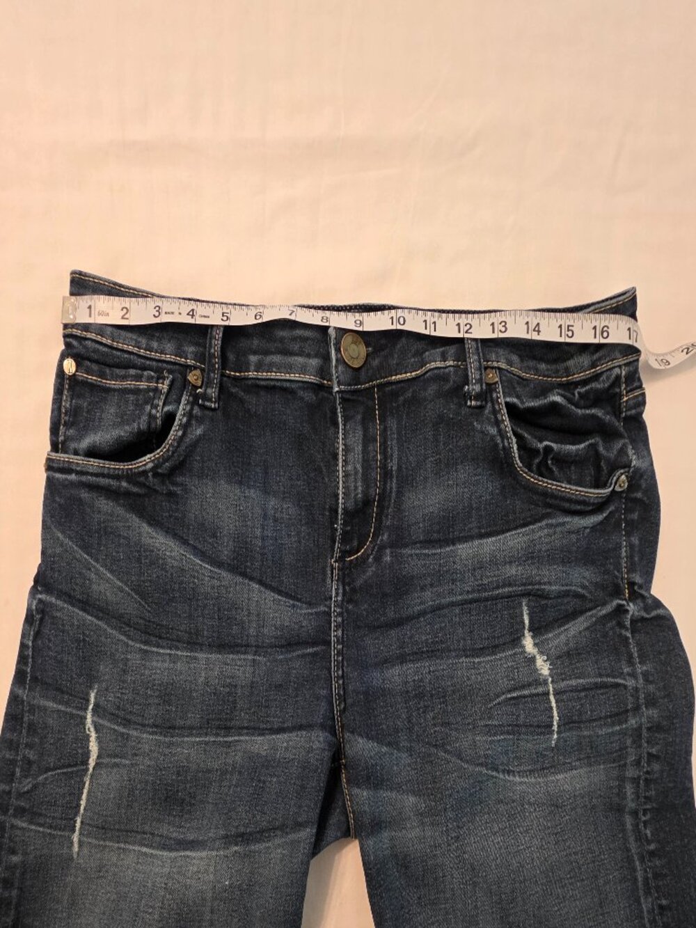 Kut From The Cloth Bermuda Denim Women's Shorts, Size 12 - Picture 4 of 9